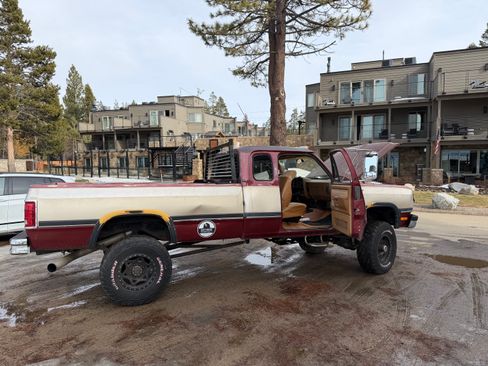 Used 1993 Dodge D/W Truck 250 image 21