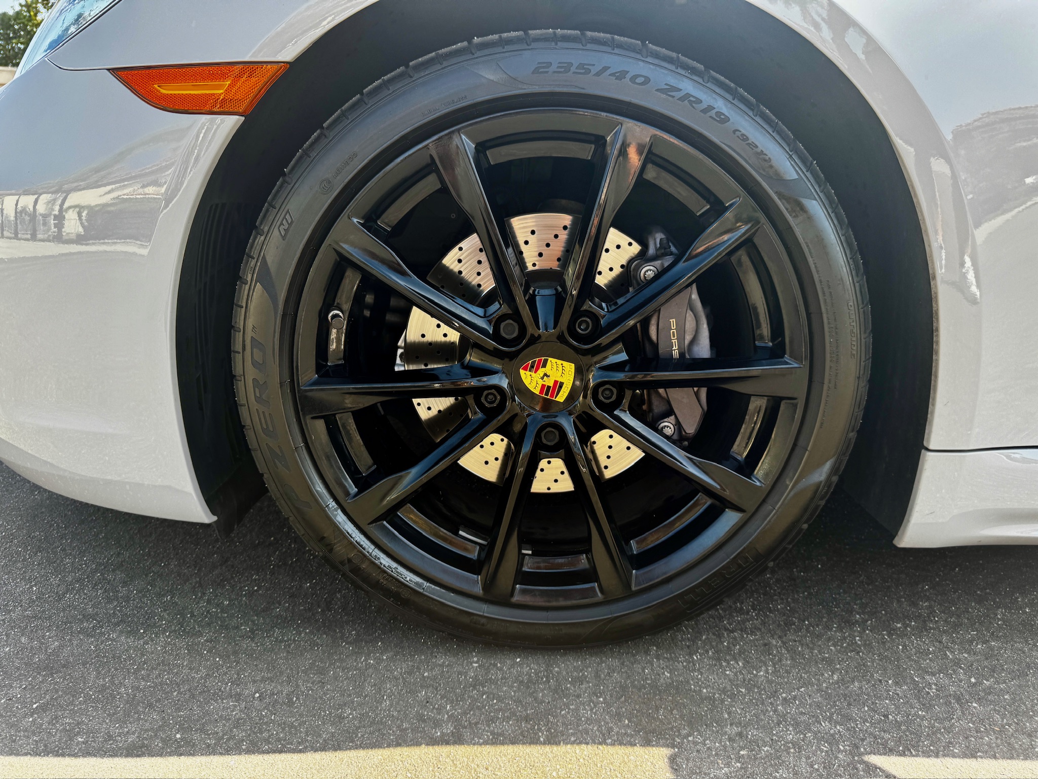 Used 2018 Porsche 718 Boxster RWD image 15