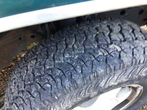 Used 1999 Chevrolet Tahoe Z71 w/ Preferred Equipment Group image 16