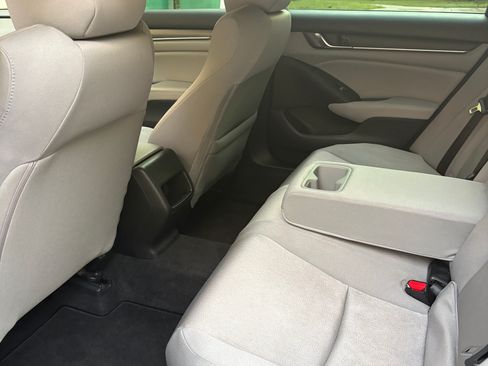 Used 2018 Honda Accord LX image 6