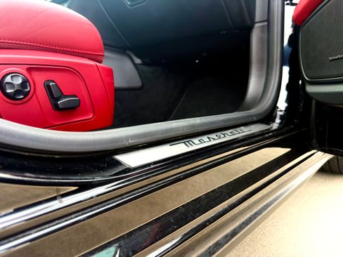 Used 2018 Maserati Ghibli image 30