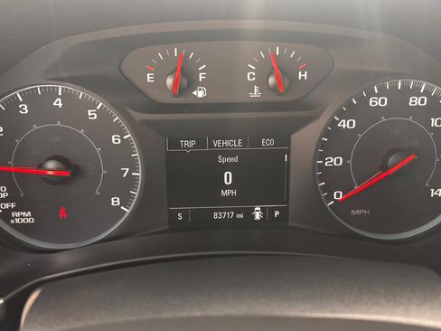 Used 2020 Chevrolet Equinox LS w/ LS Convenience Package image 17