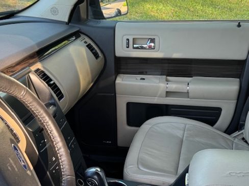 Used 2019 Ford Flex SEL w/ Equipment Group 202A image 5