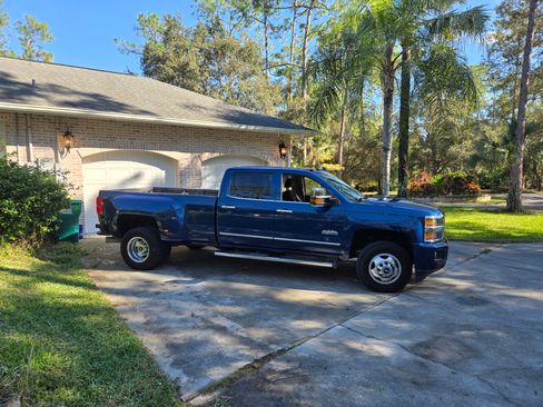 Used 2016 Chevrolet Silverado 3500 High Country w/ Duramax Plus Package image 2