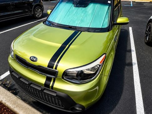 Used 2015 Kia Soul FWD image 1