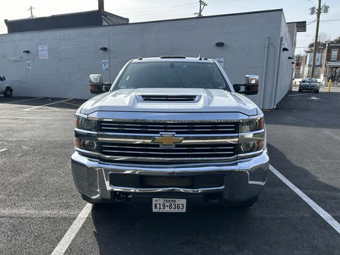 Used 2017 Chevrolet Silverado 3500 W/T w/ WT Fleet Convenience Package image 4