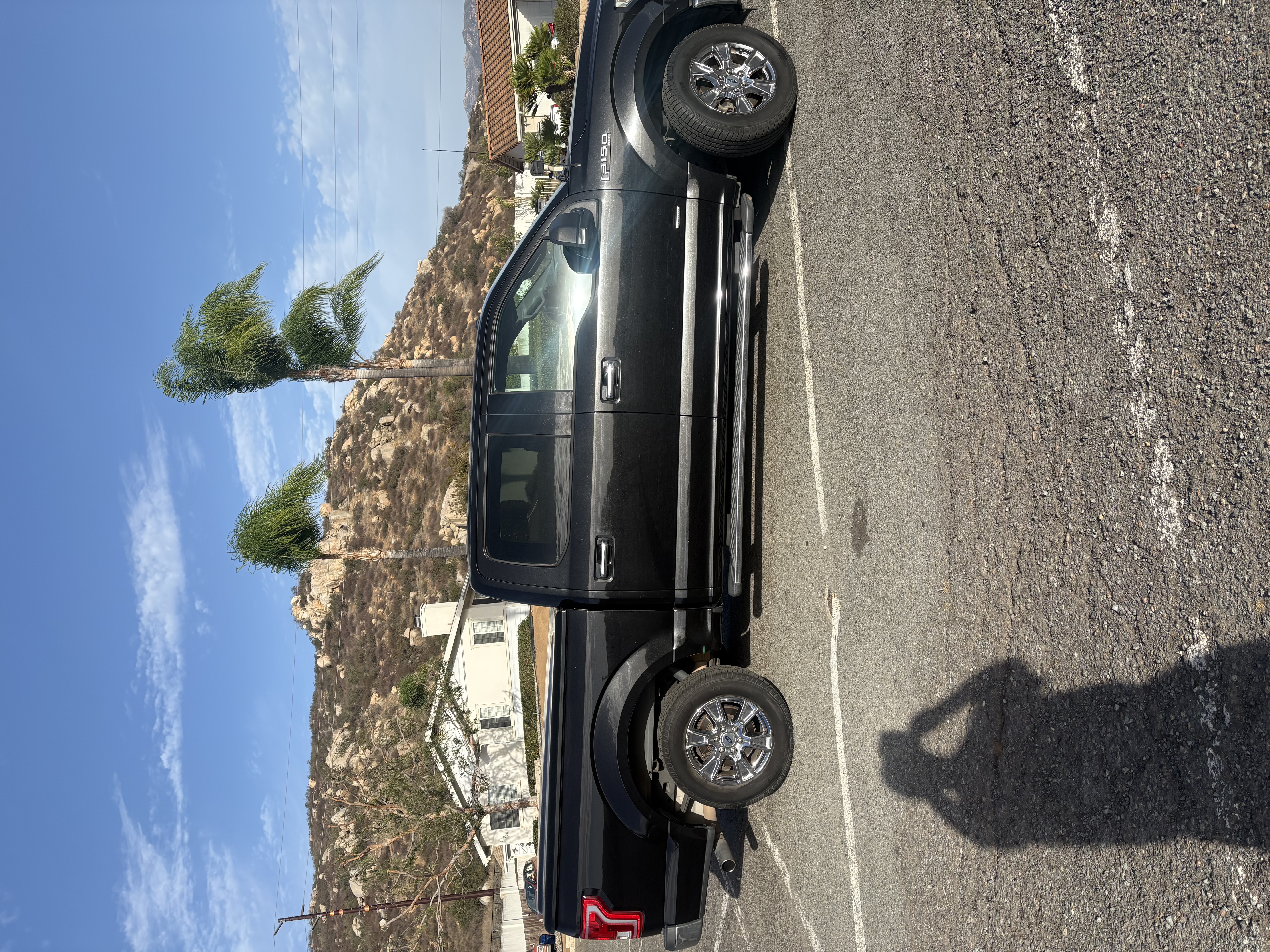 Used 2015 Ford F150 XLT w/ Equipment Group 302A Luxury RWD image 4