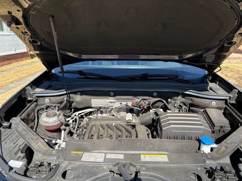 Used 2023 Volkswagen Atlas Cross Sport SEL Premium R-Line image 15