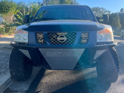 Used 2008 Nissan Titan SE image 7