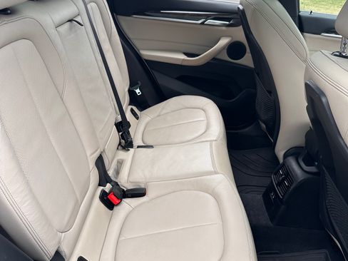 Used 2018 BMW X1 xDrive28i w/ Convenience Package image 9
