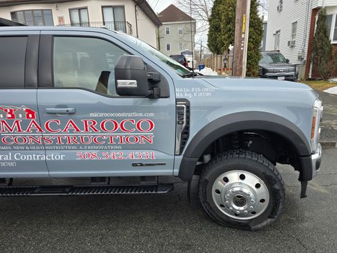 Used 2024 Ford F550 4x4 Crew Cab Super Duty image 11