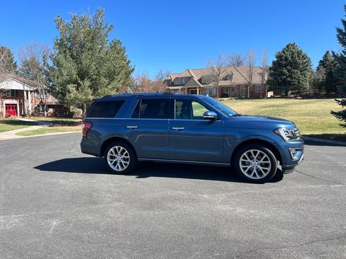 Used 2018 Ford Expedition Limited w/ Equipment Group 302A image 2