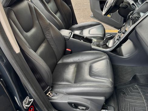 Used 2014 Volvo XC60 3.2 image 2