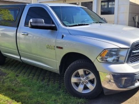 Used 2014 RAM 1500 Classic SLT w/ Trailer Tow Group image 2