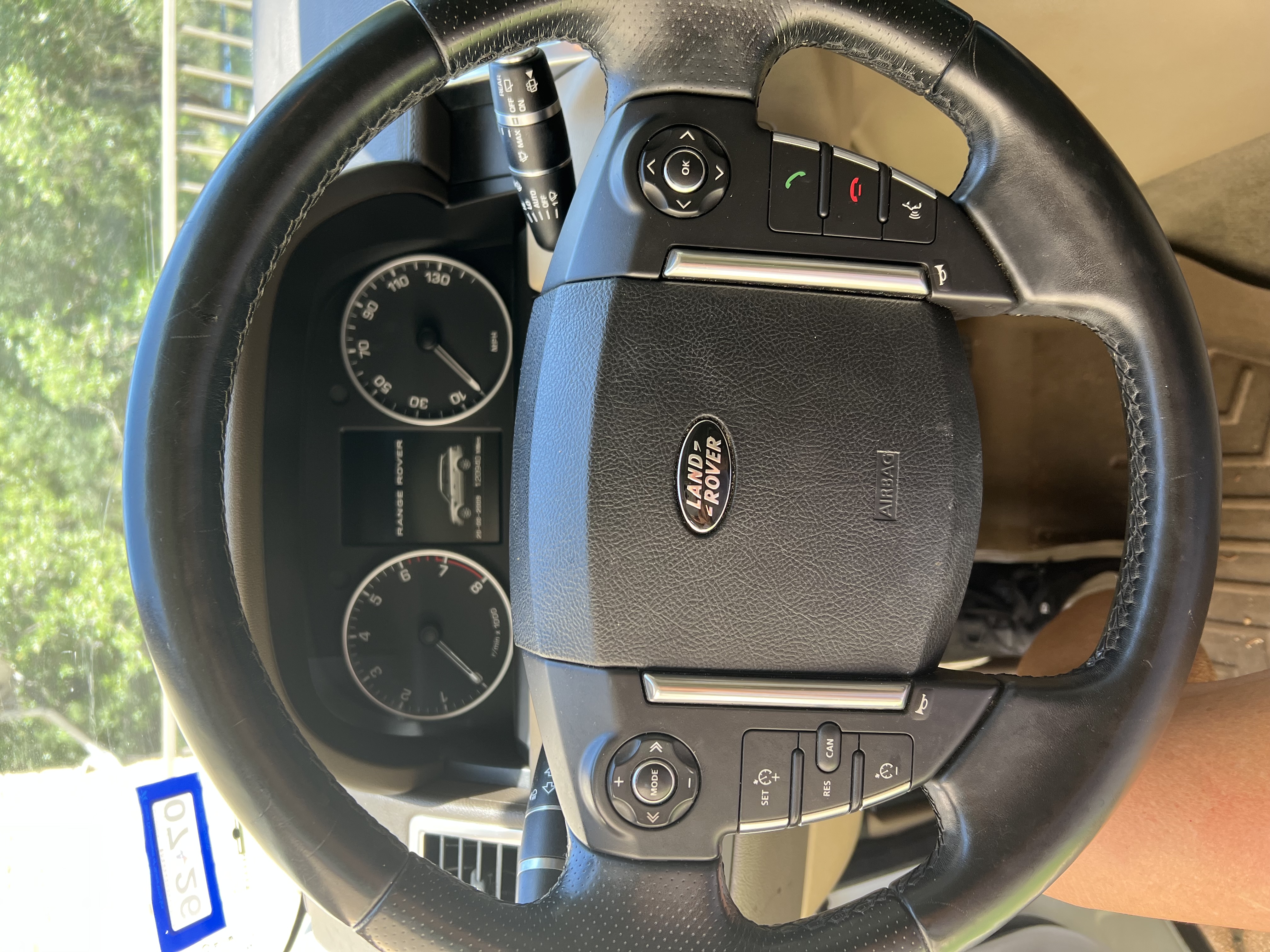Used 2013 Land Rover Range Rover Sport HSE AWD/4WD image 6