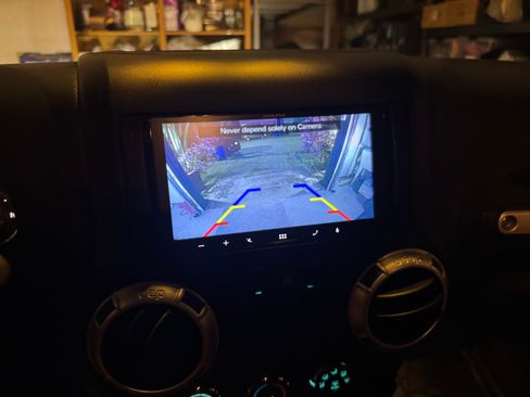 Used 2017 Jeep Wrangler Sahara w/ Connectivity Group image 14