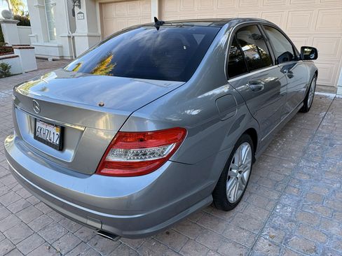 Used 2009 Mercedes-Benz C 300 Sedan image 5