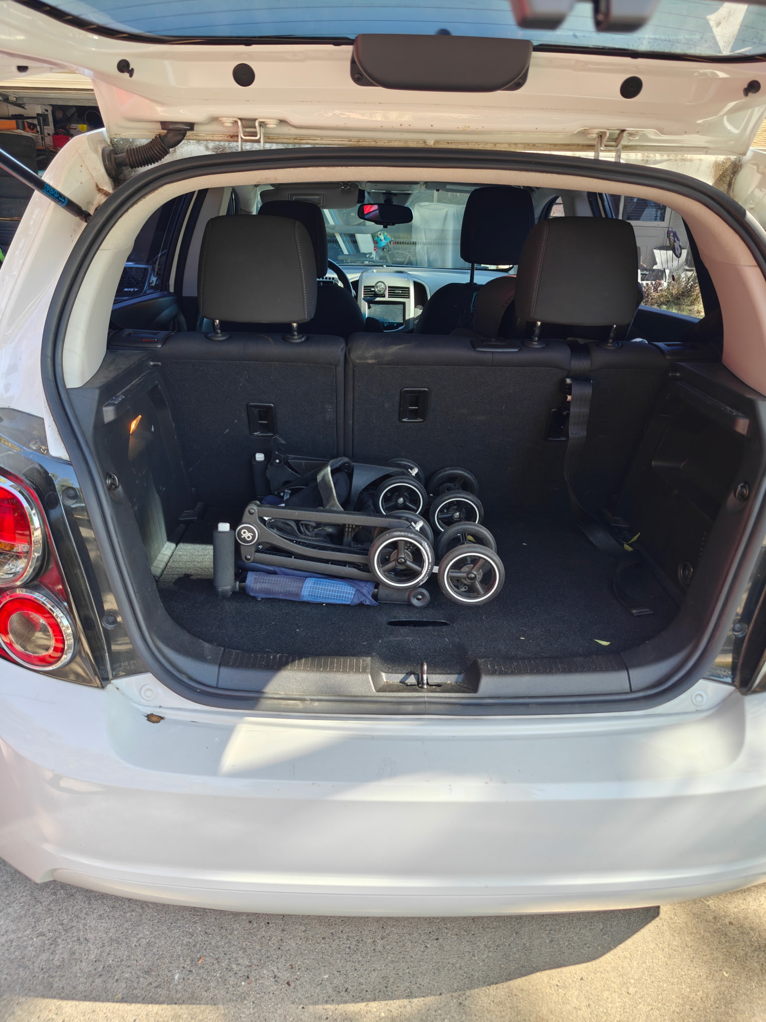 Used 2013 Chevrolet Sonic LT FWD image 11