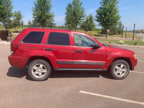 Used 2006 Jeep Grand Cherokee Laredo AWD/4WD image 6