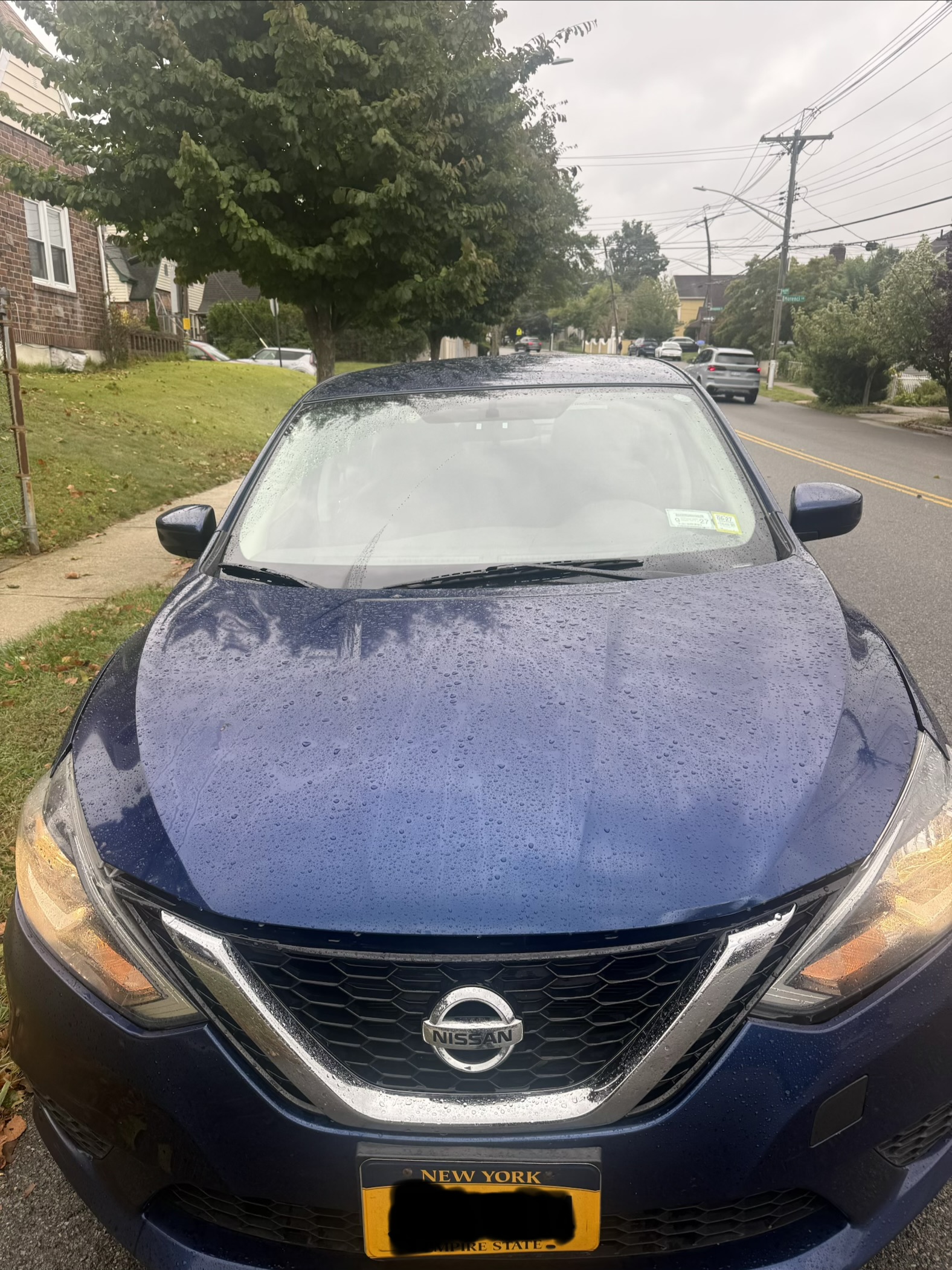 Used 2017 Nissan Sentra SV FWD image 1