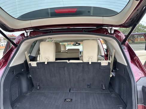 Used 2019 INFINITI QX60 Luxe w/ Essential Package FWD image 12