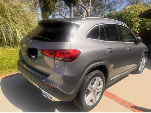 Used 2021 Mercedes-Benz GLA 250 image 1