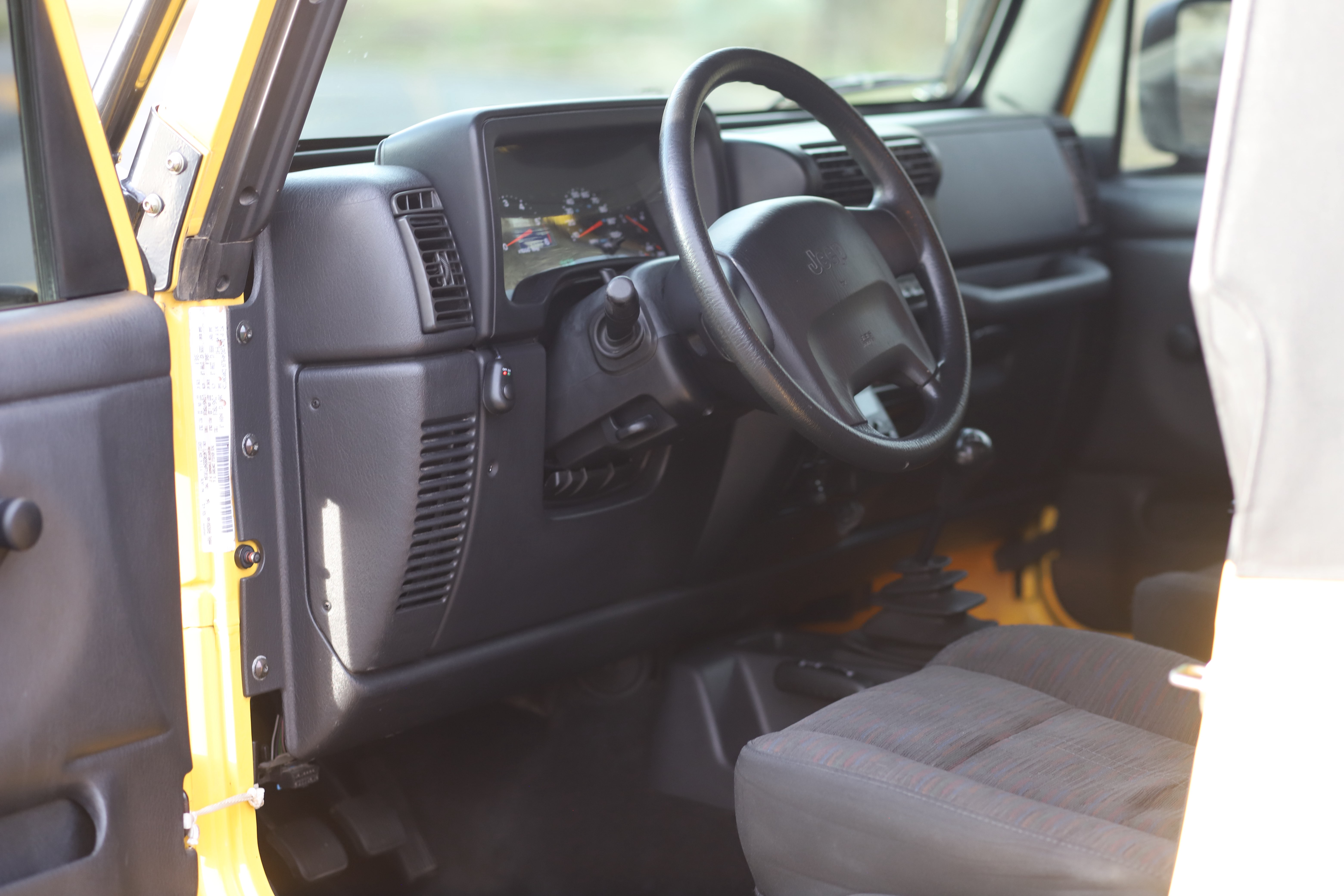 Used 2004 Jeep Wrangler Rubicon AWD/4WD image 17