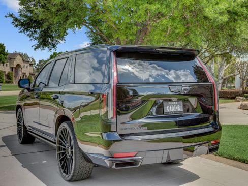 Used 2021 Cadillac Escalade Sport w/ Driver Assist Tech Package image 13