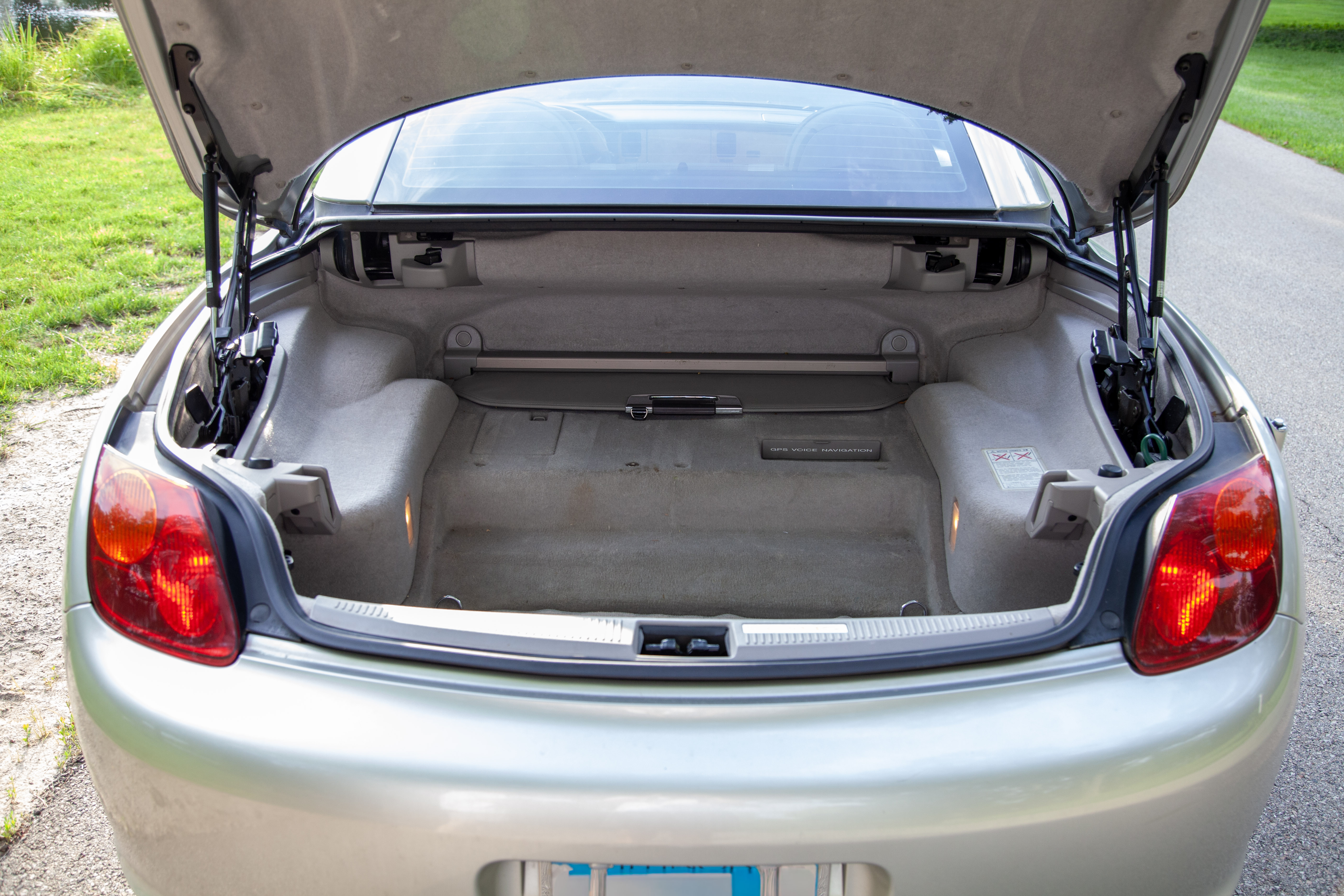 Used 2005 Lexus SC 430 Convertible RWD image 11