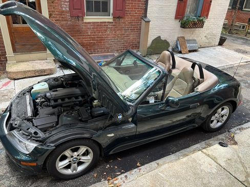 Used 2000 BMW Z3 2.5i RWD image 21