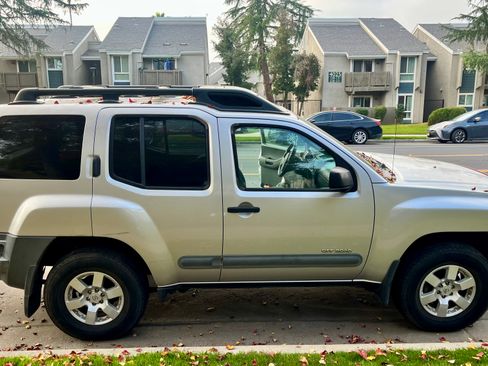 Used 2005 Nissan Xterra Off-Road image 2
