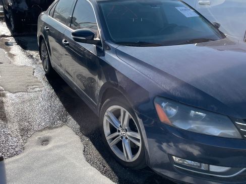 Used 2015 Volkswagen Passat TDI SEL Premium image 1