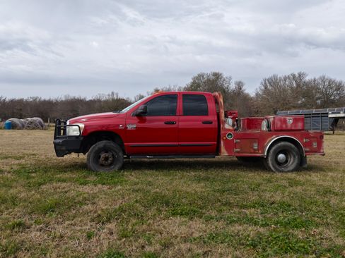 Used 2007 Dodge Ram 3500 Truck SLT image 6