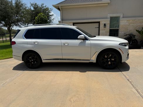 Used 2020 BMW X7 xDrive40i w/ Executive Package AWD/4WD image 6