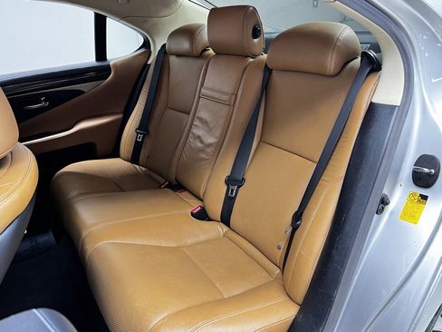 Used 2013 Lexus LS 460 image 12
