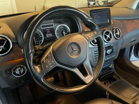 Used 2014 Mercedes-Benz B 250e image 13