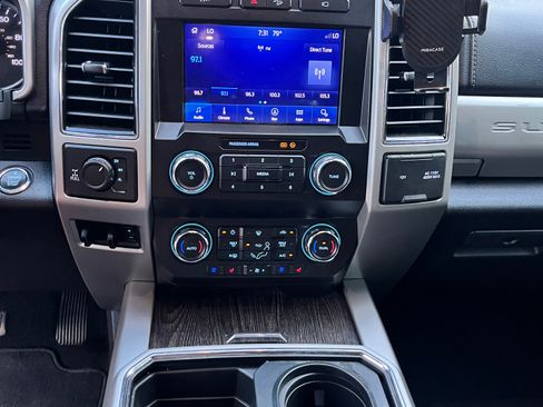 Used 2021 Ford F250 4x4 Crew Cab Super Duty image 15