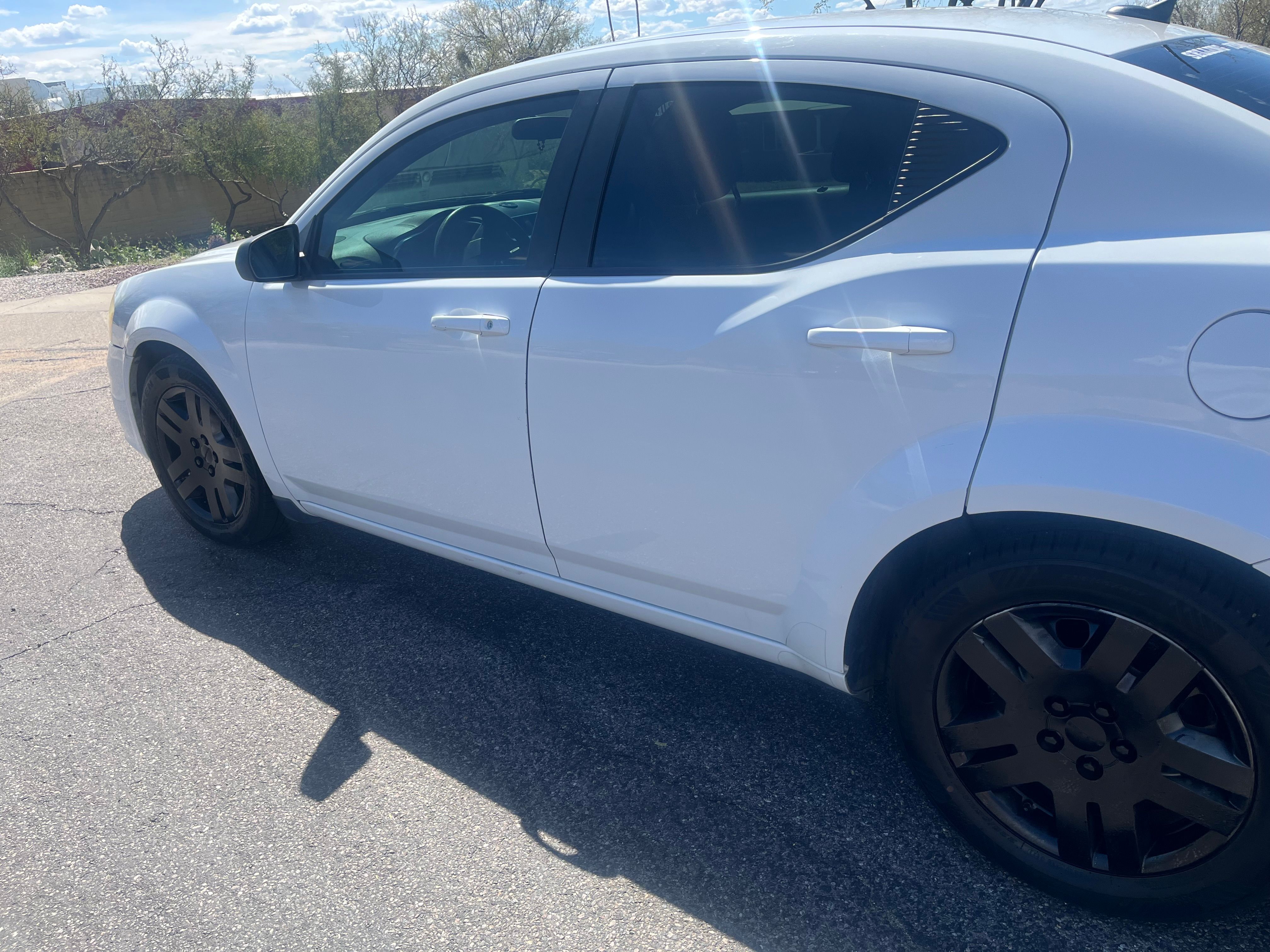 Used 2014 Dodge Avenger SE FWD image 5