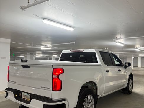Used 2020 Chevrolet Silverado 1500 Custom w/ Custom Value Package RWD image 6