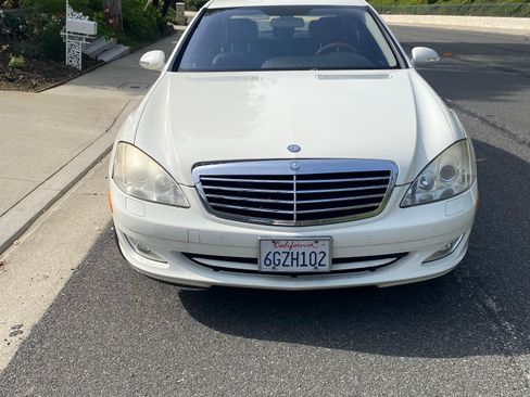 Used 2009 Mercedes-Benz S 550 image 2