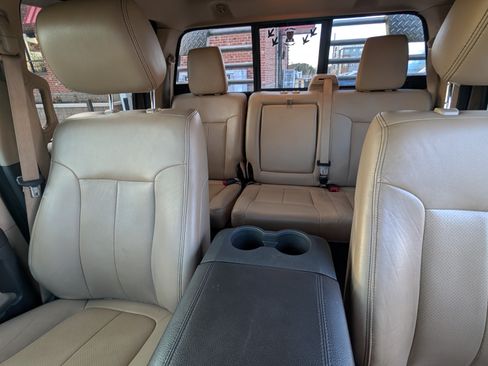 Used 2015 Ford F550 4x4 Crew Cab Super Duty image 13