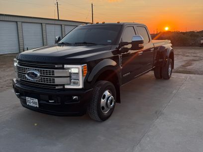 Used 2017 Ford F350 Platinum w/ Platinum Ultimate Package