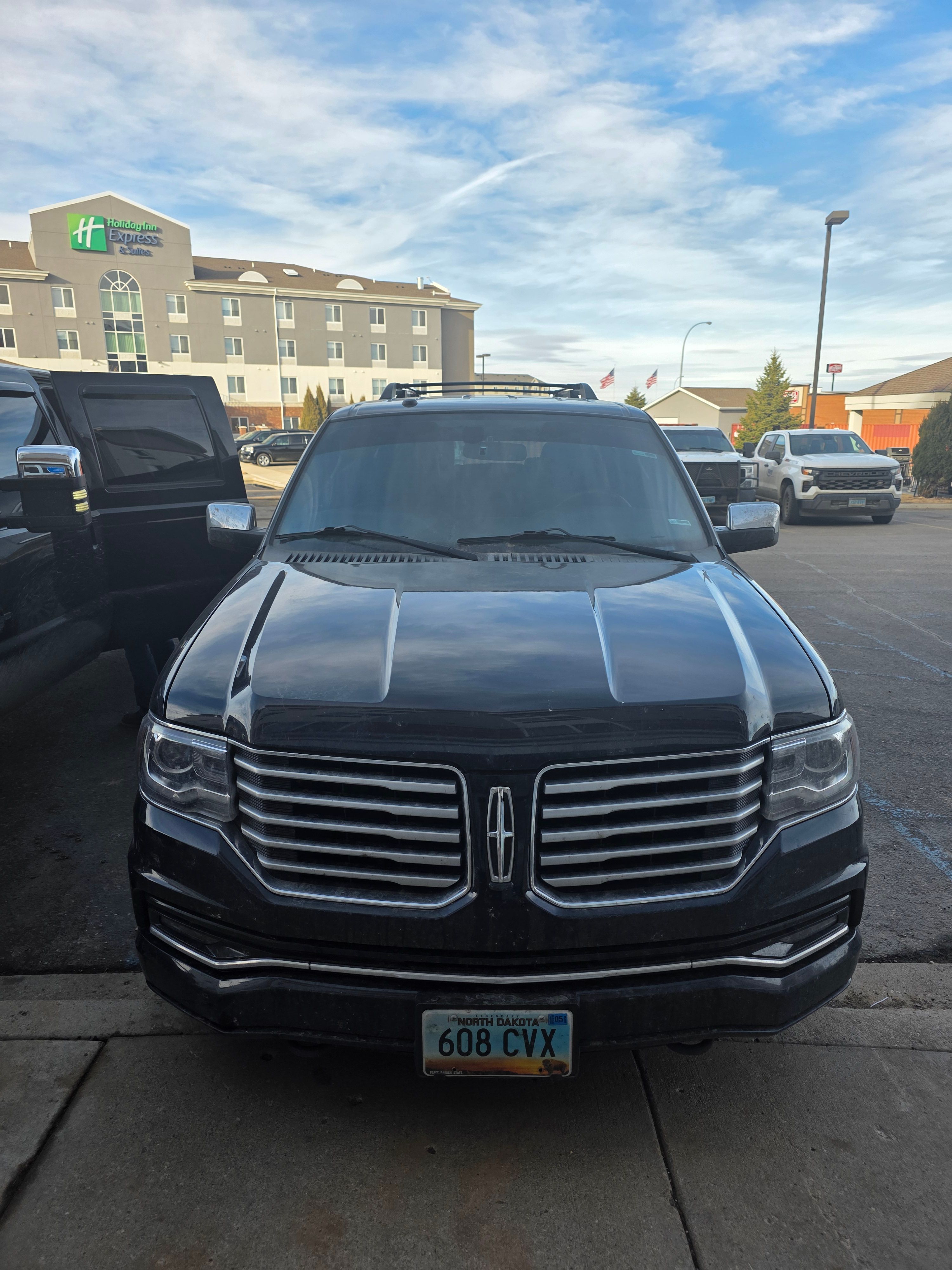 Used 2017 Lincoln Navigator L Reserve AWD/4WD image 5