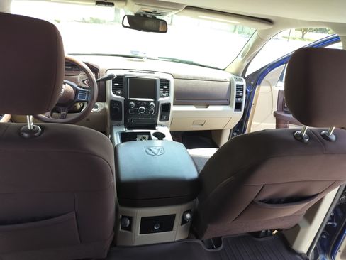 Used 2014 RAM 2500 SLT image 16