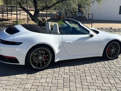 Used 2021 Porsche 911 Carrera S image 31