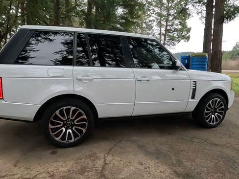Used 2012 Land Rover Range Rover HSE LUX image 15