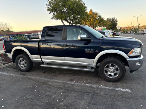 Used 2014 RAM 2500 Laramie image 1