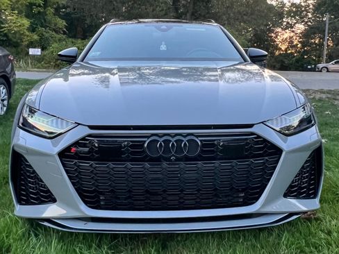 Used 2021 Audi RS 6 w/ Executive Package image 4