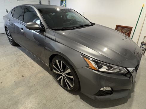 Used 2020 Nissan Altima 2.0 Platinum image 4