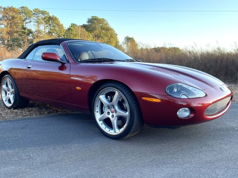 Used 2004 Jaguar XK8 R Convertible 2D image 5